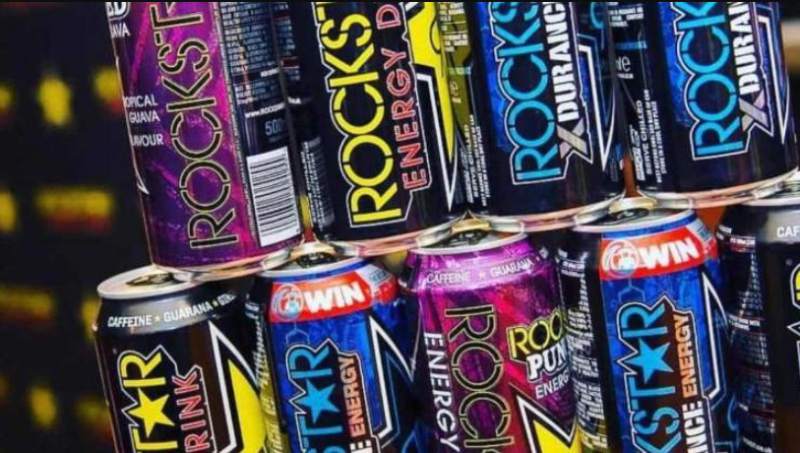 Pepsico compró la fabrica de bebidas energéticas Rockstar.