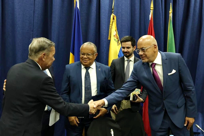EEUU, la Unión Europea, Canadá y Reino Unido avalan el acuerdo firmado en Barbados
